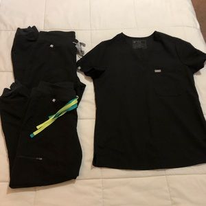 Figs scrubs, 2 small petite Zamora bottoms, 1 small Catarina top, EUC